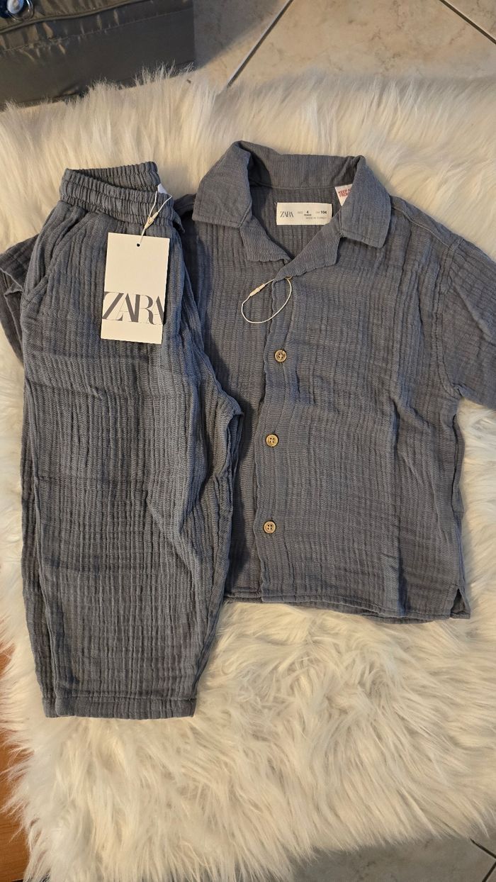 Neufs (non portés) 🏷💙😍🥰ensemble 4 ans garçon 🥰😍💙