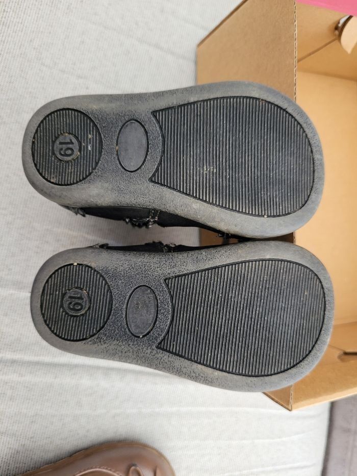 Lot de chaussures T19 - photo numéro 3