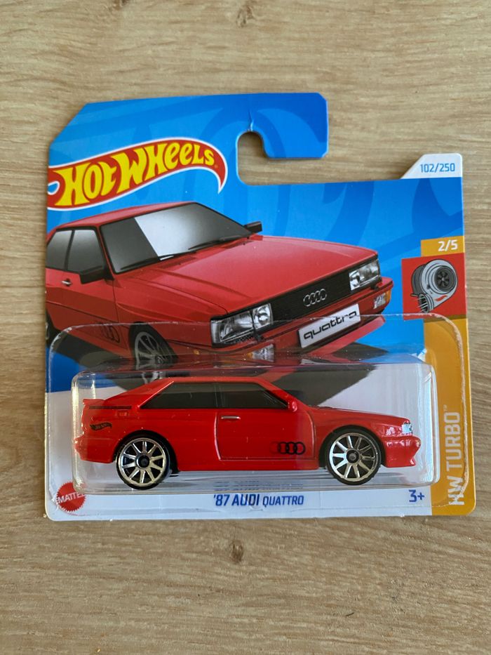 Miniature hot wheels Audi Quattro 1987