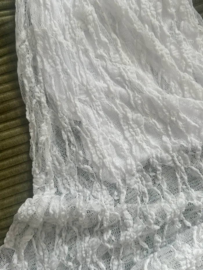 Robe Bershka blanche - photo numéro 3