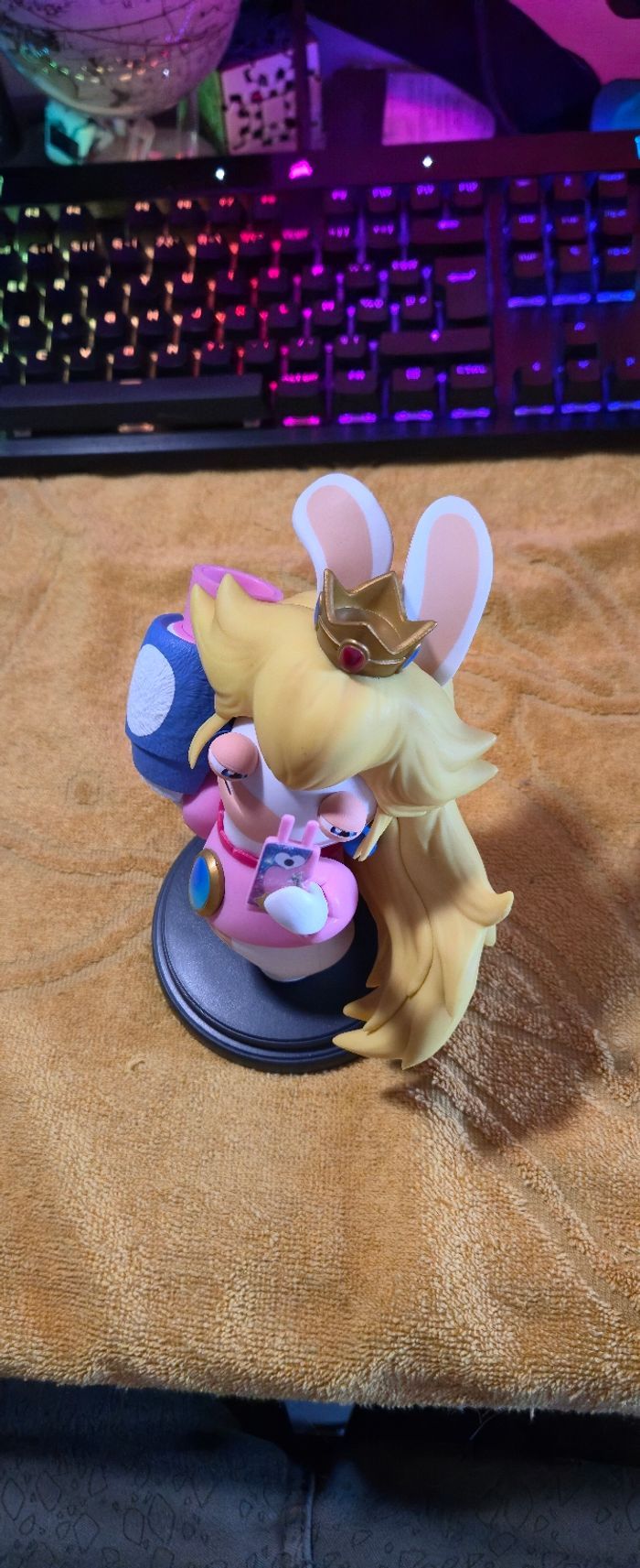 Figurine Peach Lapin du Jeu Vidéo : Mario + Lapins Crétins Kingdom Battle - photo numéro 5