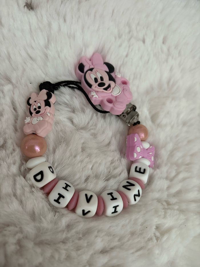 Attache tétine Minnie personnalisée ❤️