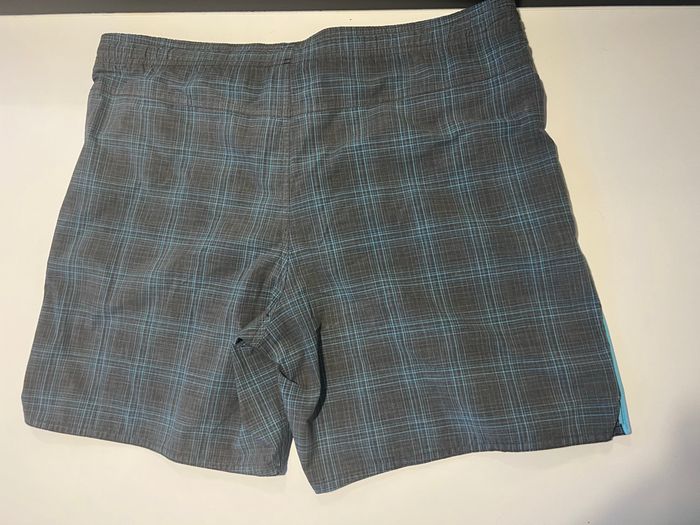Short de bain Adidas taille M - photo numéro 2