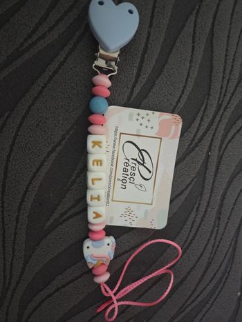 Attache tétine silicone licorne