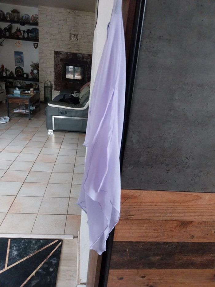 Haut asymétrique en voile un peu transparent - photo numéro 3