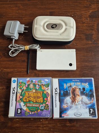 Console Nintendo ds dsi blanche et jeux