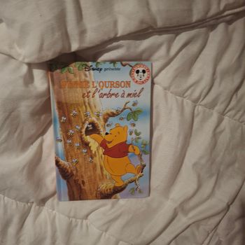 Winnie l'ourson et l'arbre à miel