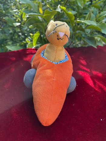 peluche doudou lapin voiture carotte ikea