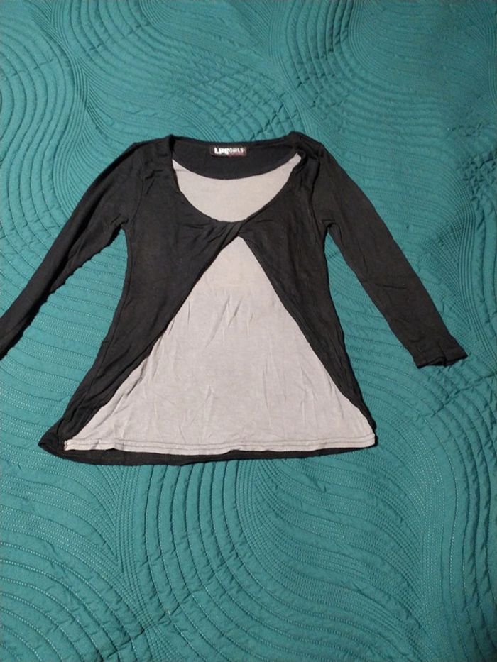 T-shirt noir et gris 6 ans - photo numéro 2
