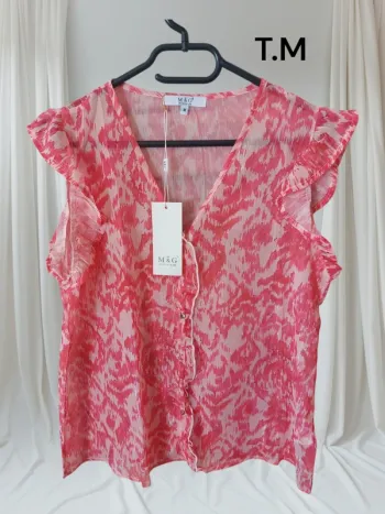 Magnifique blouse T.M neuve avec étiquette