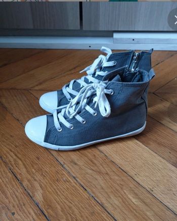 Baskets Dorotennis grise et blanche Taille 34