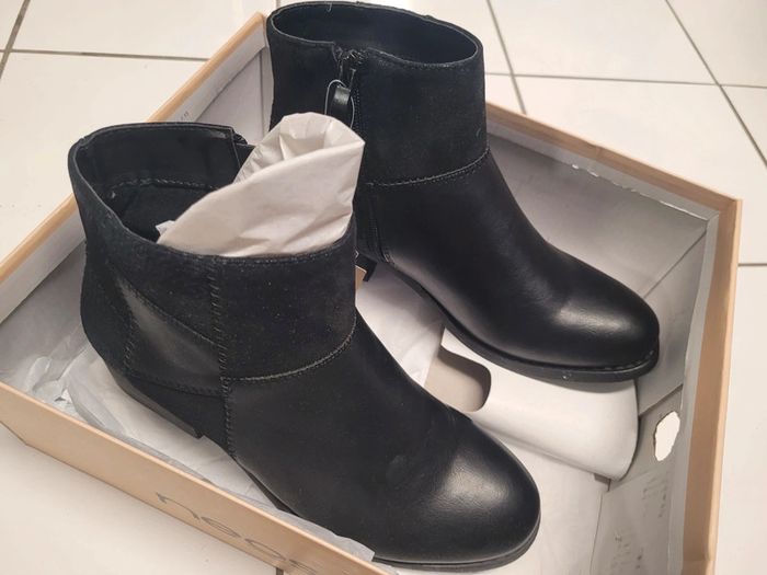 Bottines/boots noir taille 36 - photo numéro 3