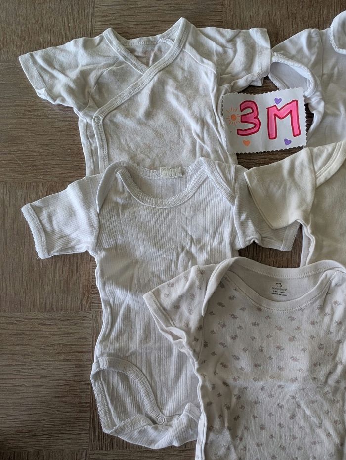 Lot bodies body été 3 mois ref 3M A - photo numéro 2