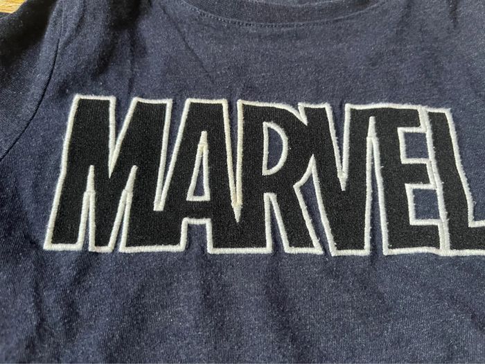 Haut Marvel - photo numéro 2