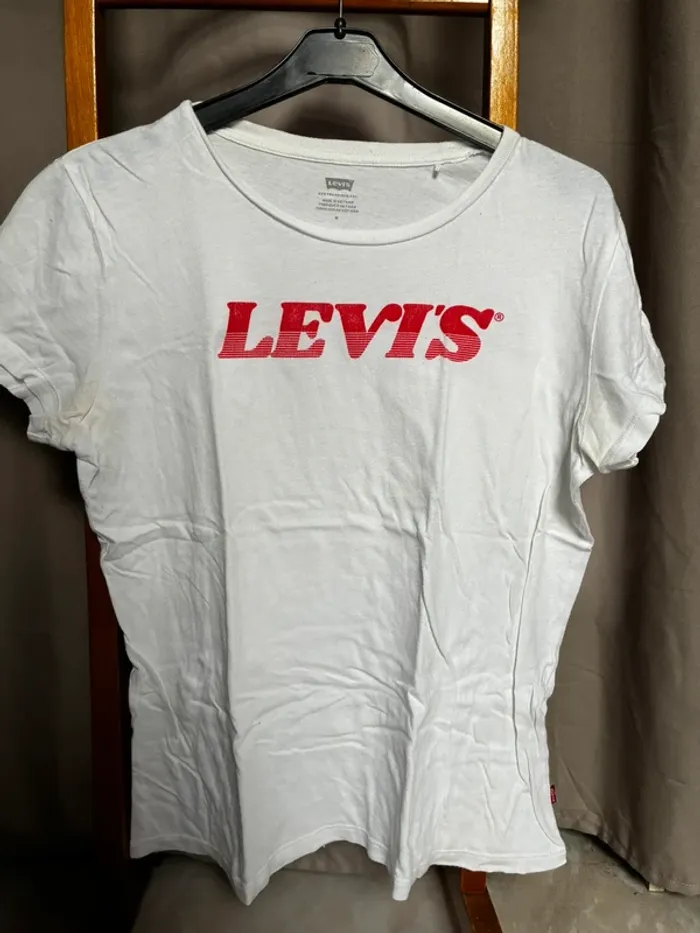 T-shirt Levis taille M - photo numéro 3