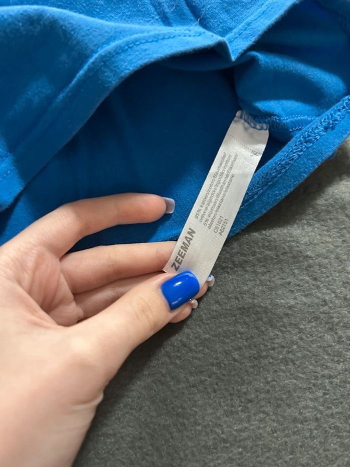 Débardeur bleu - photo numéro 3