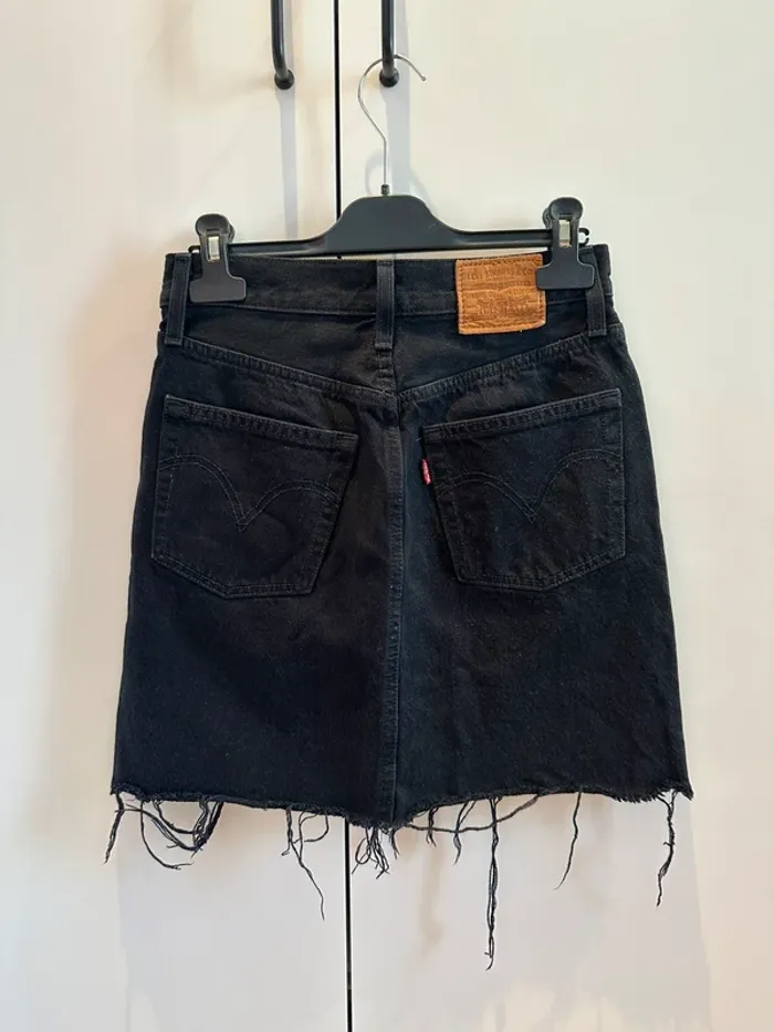 Jupe noire Levi’s - photo numéro 3
