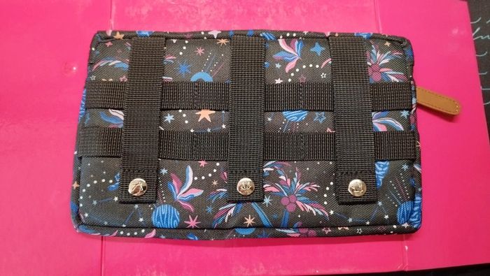 Pochette avant Cabaia édition limitée Saturne - photo numéro 2