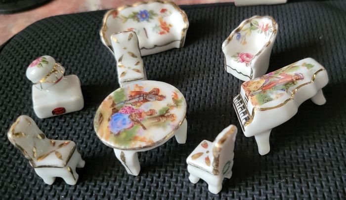 Lot de fèves vintage en verre + porcelaine en Lot ou à l'unité
Remise en main propre possible a Rueil-Malmaison (place besche) - photo numéro 4