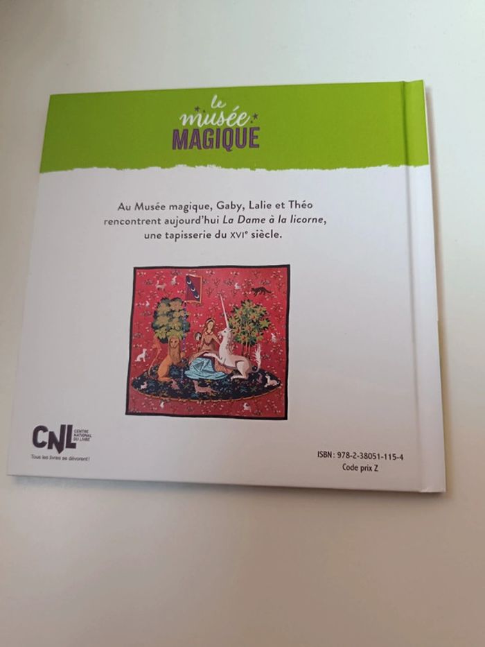 livre - photo numéro 2