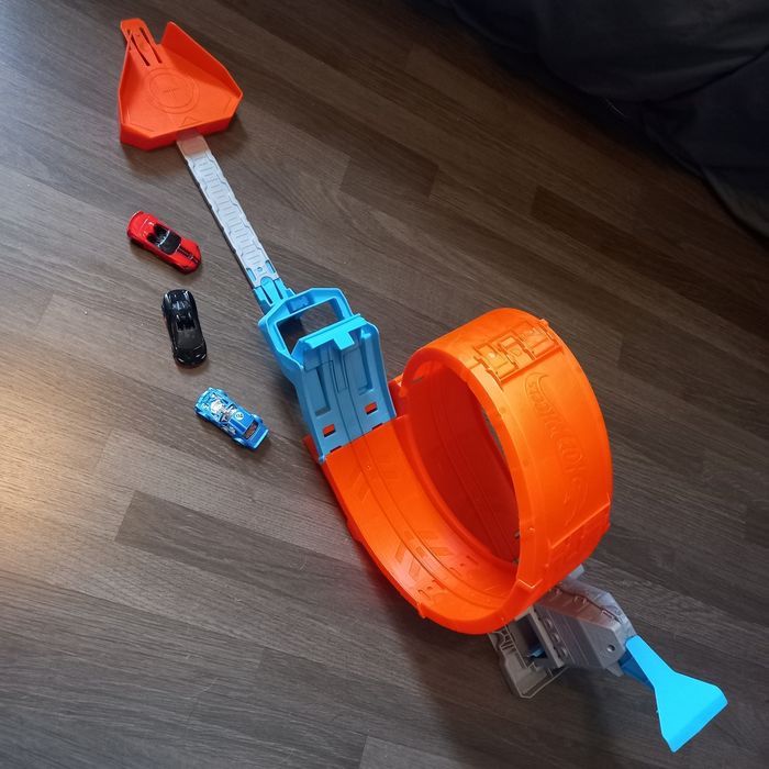Hot wheels - circuit looping avec double rampe