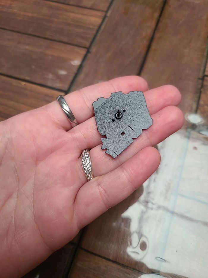 Pin's années 90 - photo numéro 3