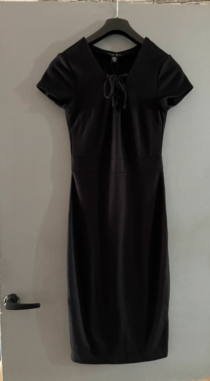 Robe noir amisu en 36