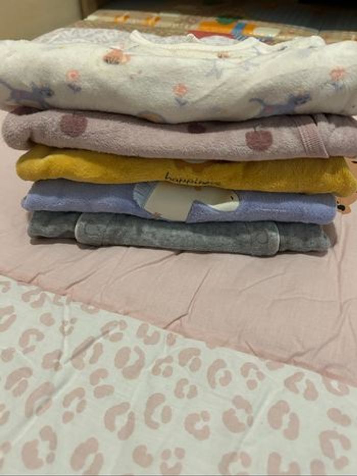 Lot de 5 pyjama bébé fille 3 MOIS - photo numéro 2