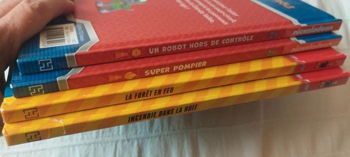 Lot livres Paw Patrol. - photo numéro 7