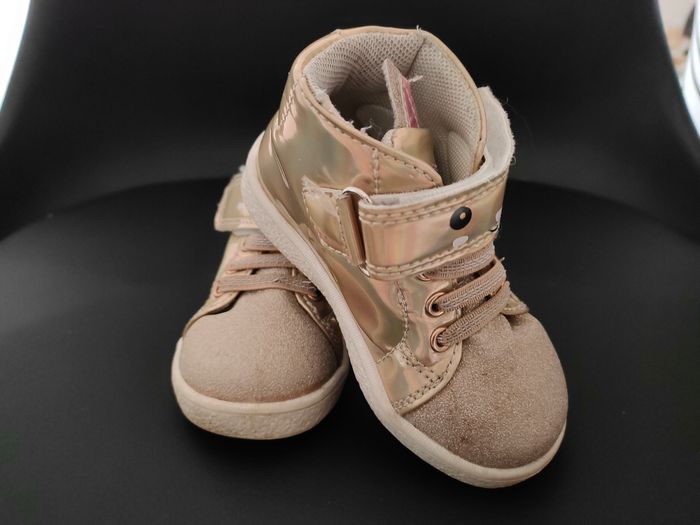 Chaussures taille 21 - photo numéro 2