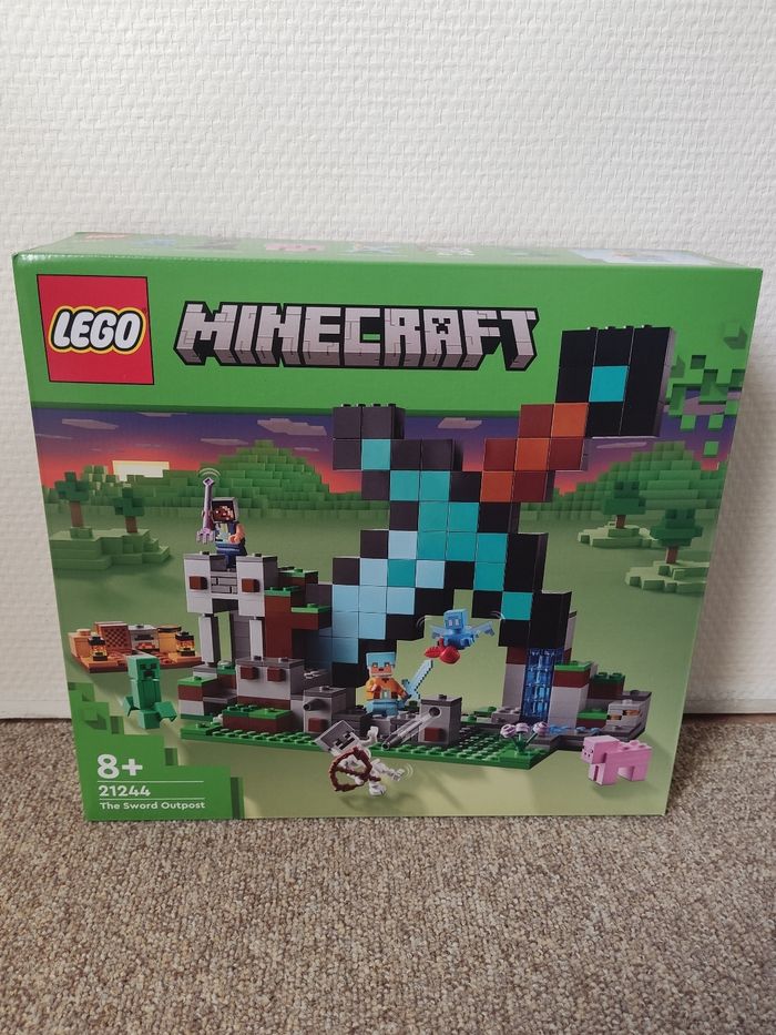 Lego Minecraft 21244 The Sword Outpost
