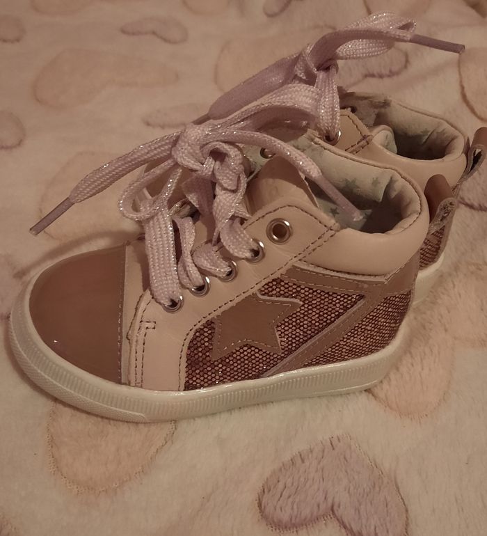 Chaussure montante