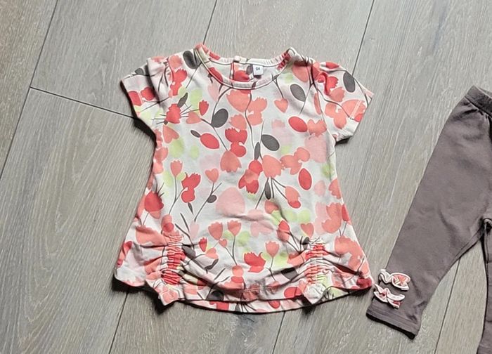 Ensemble 2 pieces. Fille 6 mois - photo numéro 2