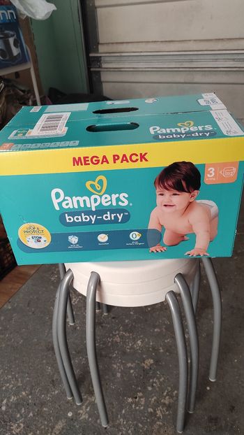 Pack Pampers taille 3 baby dry