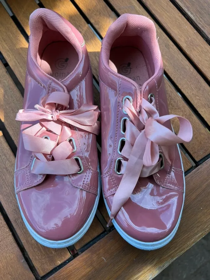 Basket vernis rose gémo taille 39