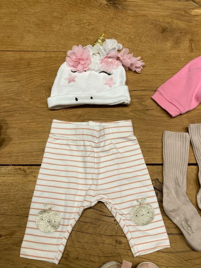 Lot accessoires / vêtements 1 mois - photo numéro 6