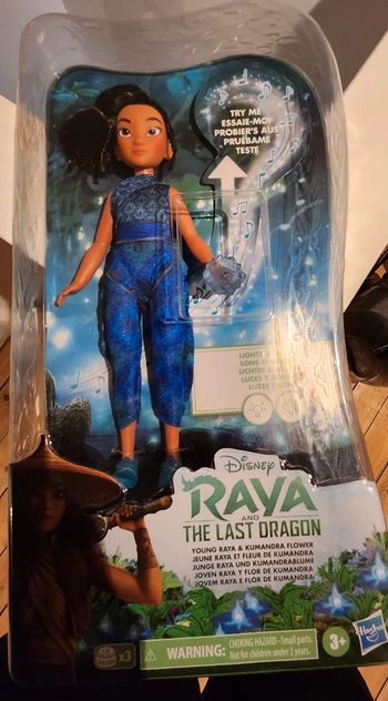 Poupee raya le dernier dragon