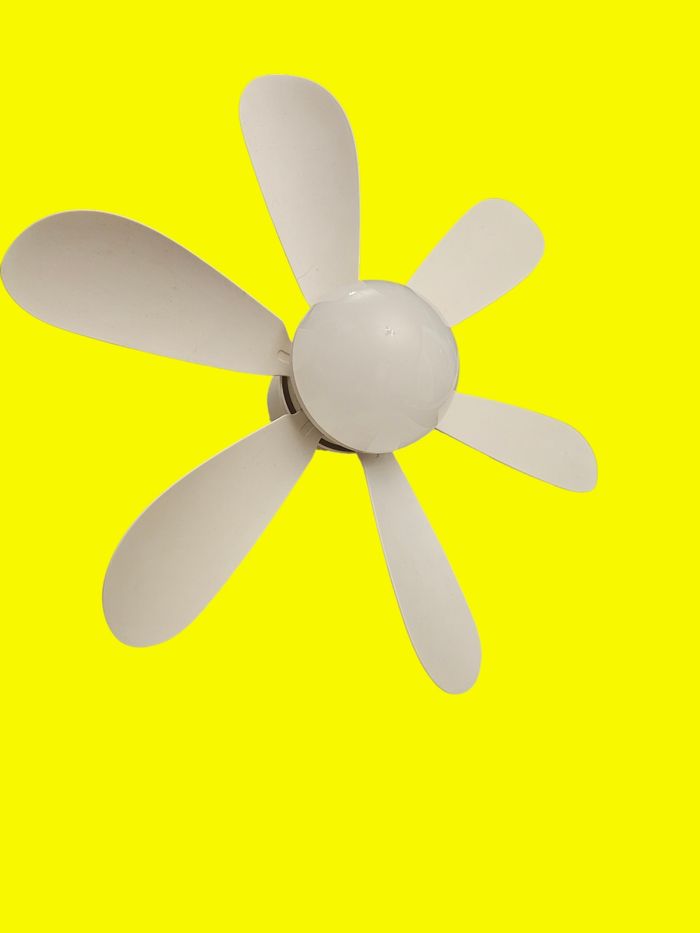 Ventilateur change de couleur pour la télécommande - photo numéro 2