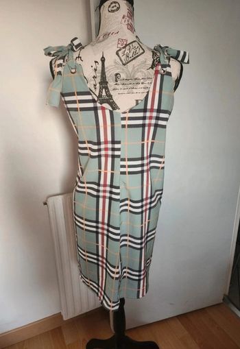 Très Élégante Robe à carreaux de Taille Unique