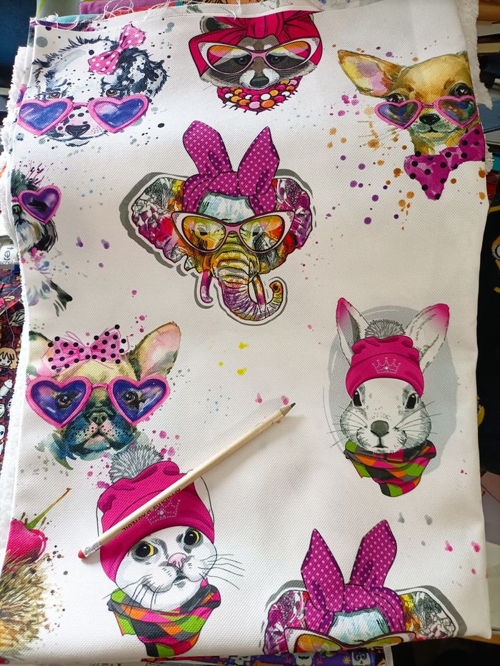 Tissu d'ameublement à motifs d'animaux de dessin animé - photo numéro 2