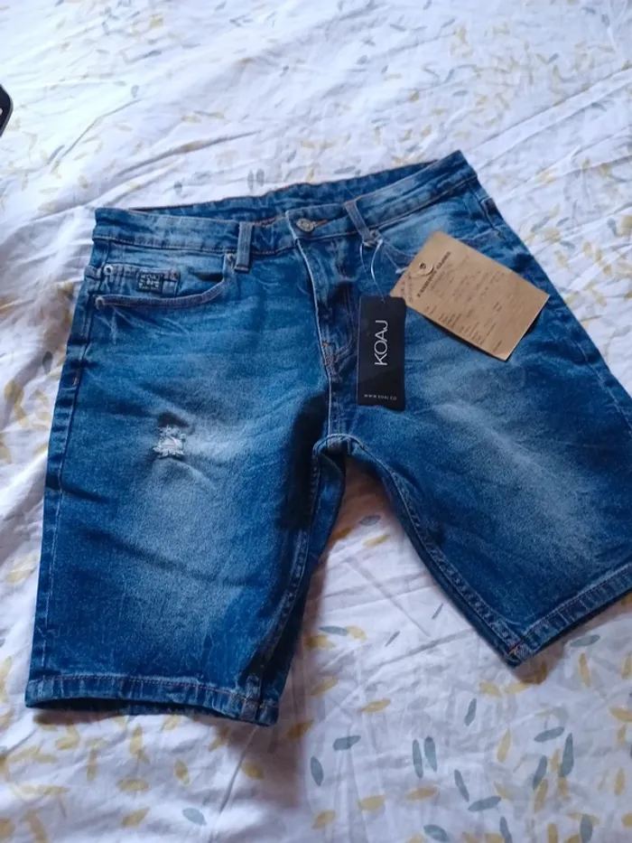 Bermuda KOAJ en jean homme NEUF en W32