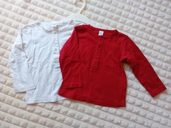 Lot 2 Tshirt ML 9/12mois 🤍🖤