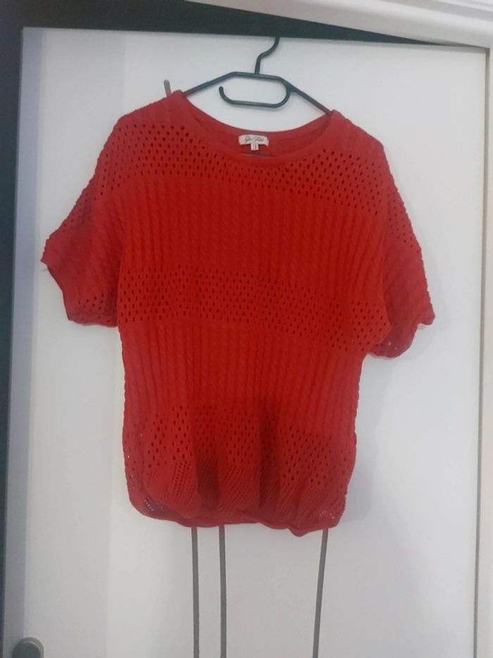 Haut rouge maille tricot taille 3