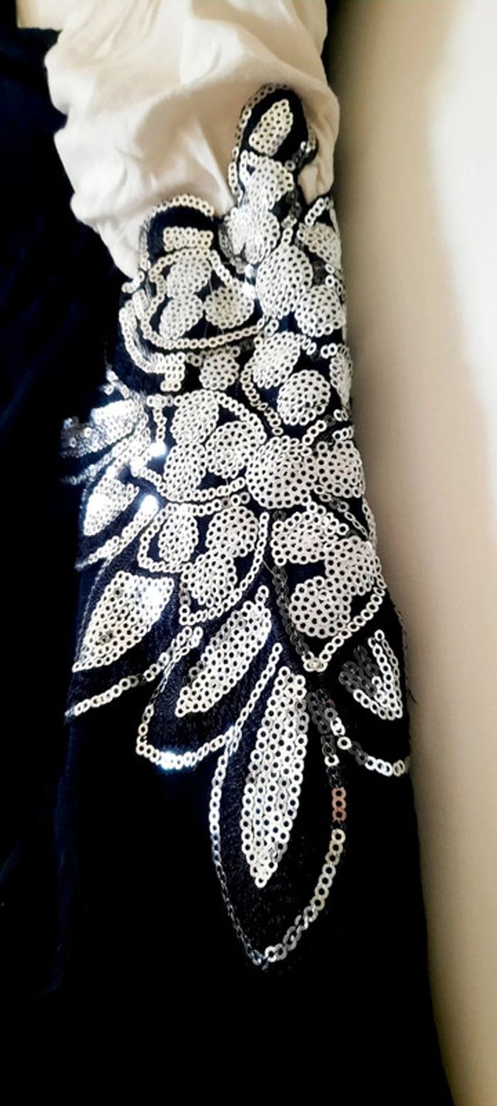 Robe noire et blanche - photo numéro 3