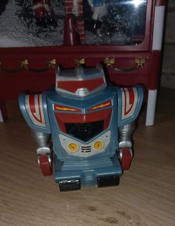 Toy story robot spark 10,5cm les bras baissé 14 levé
