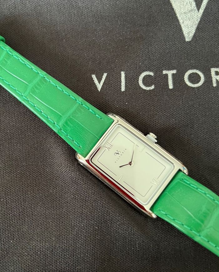 Montre acier Victoria bracelet cuir vert - Neuve  - Valeur 99,90€ - photo numéro 4