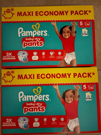 Couches Pampers Taille 5 Neuf