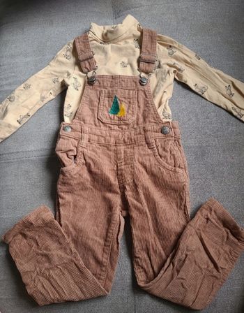 Ensemble salopette et  T-shirt manches longues