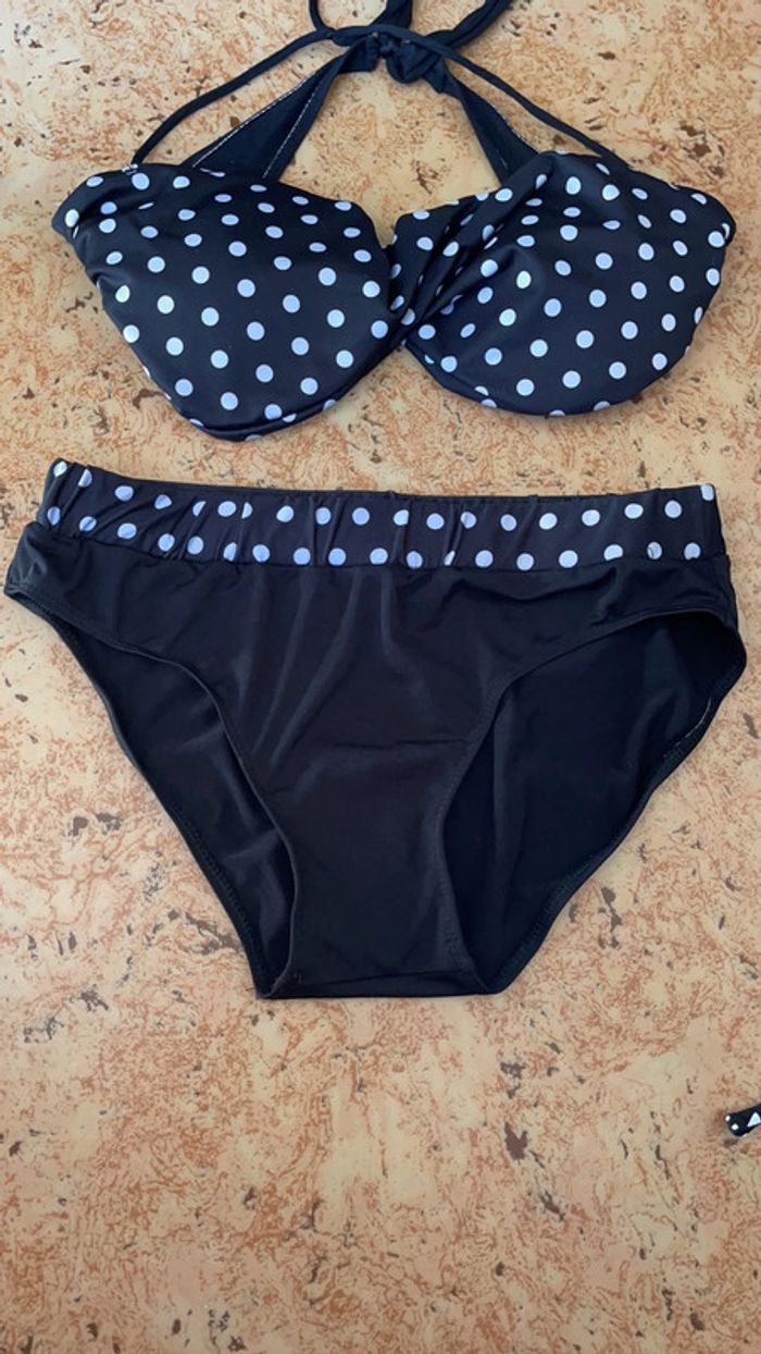 Maillot de bain 2 pièces taille 38 - photo numéro 2