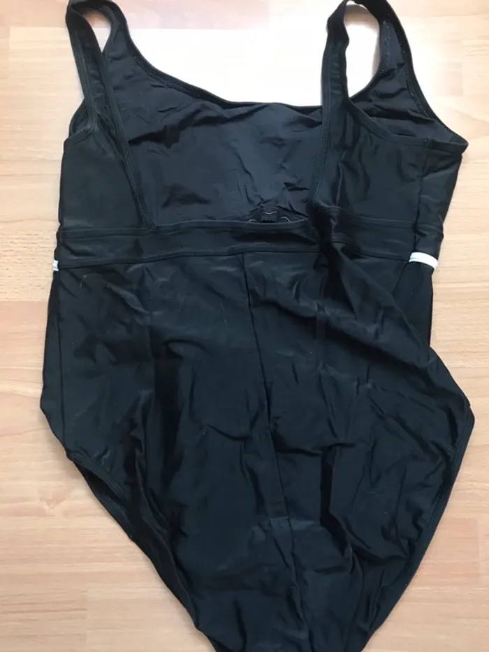 Maillot de bain 42/44 - photo numéro 2